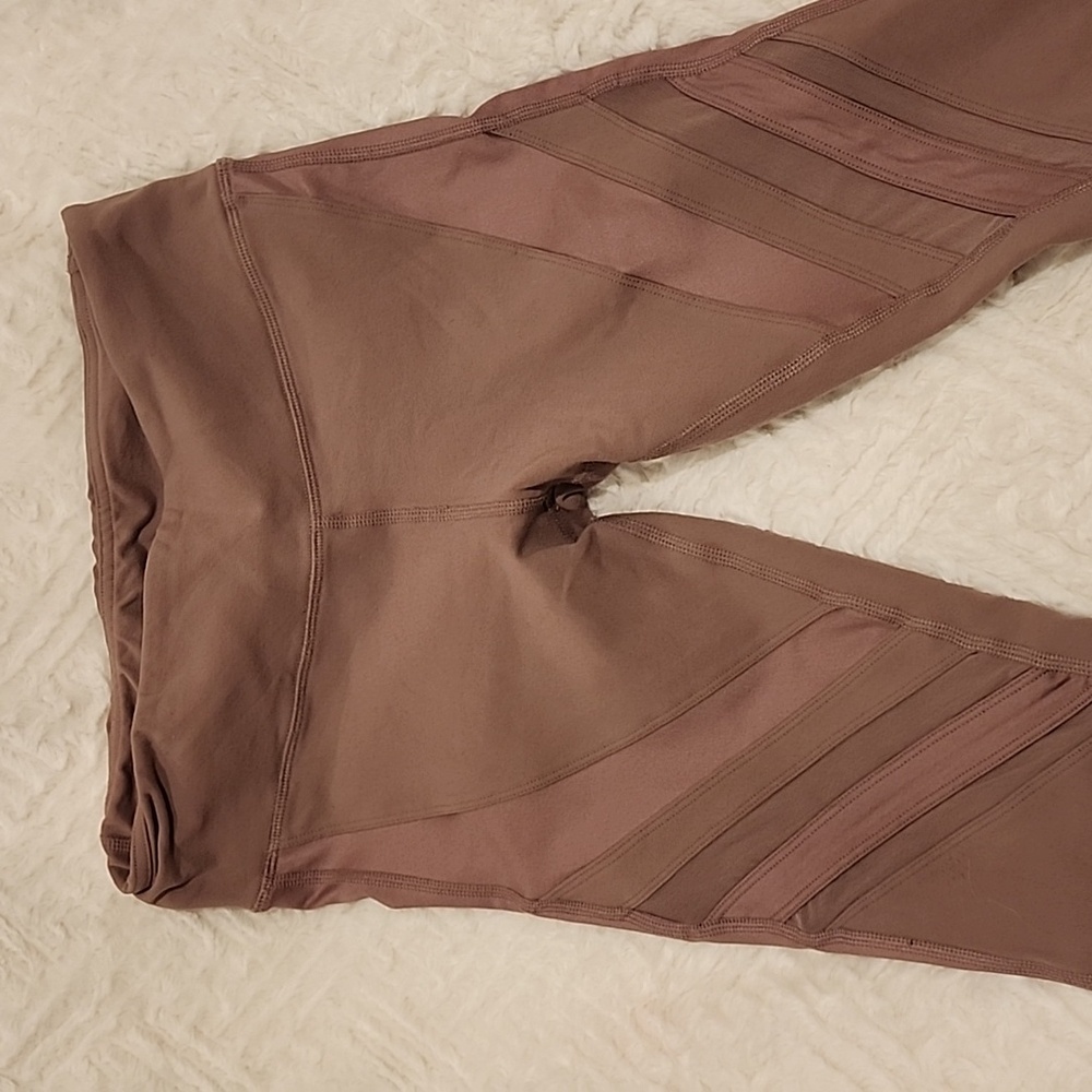 New alo epic mesh Leggings size S